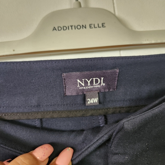 NYDJ Navy Blue Pull On Pants Slim Leg Stretchy Size 24W New NWT Office Work - Picture 4 of 9